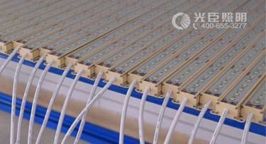 客戶定制顏色 LED鋁條燈與建筑物融為一體